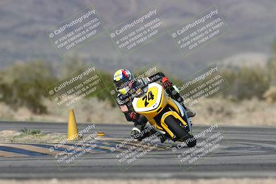 media/Jan-15-2026-Racers Edge (Thu) [[dfebeb70ab]]/2-A Group/Session 5 (Turn 5)/